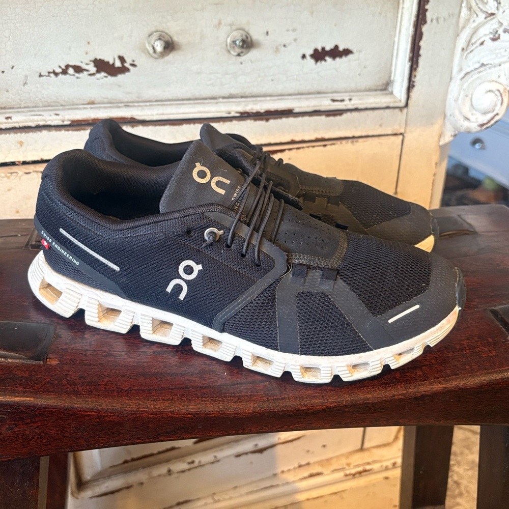 On Cloud “Cloud 6” Shoes